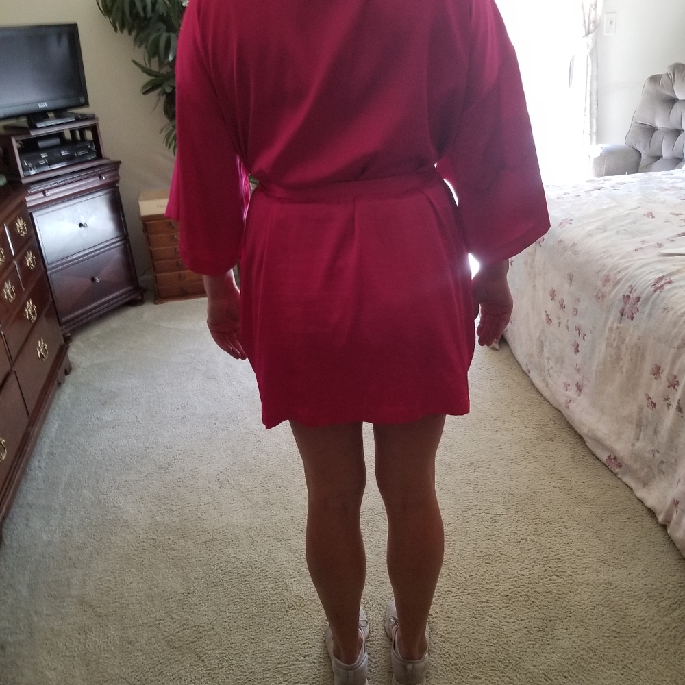 VS kimono Robe - Picture 2 of 4